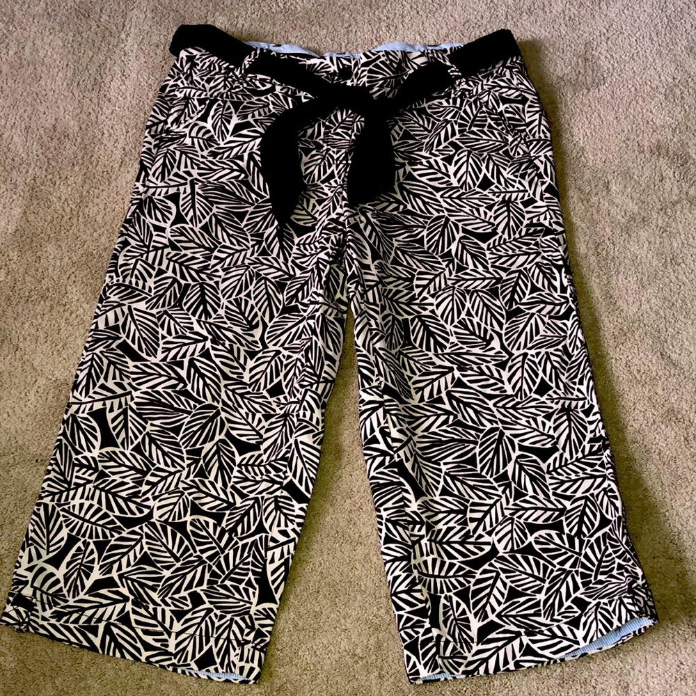 Lands End 12P‎ 12 Petite Capri Crop Pants Leaf Print NWT Cream Brown